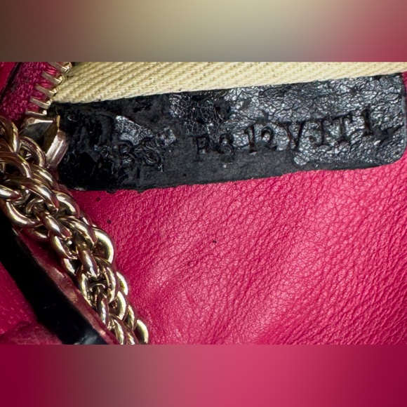 Auth Valentino Garavani Fuchsia Rockstud Small Flap Glam Lock Shoulder Bag - Picture 16 of 16